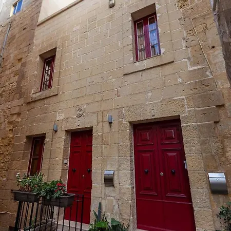 Designer With Comfy Sofa In By 360 Estates Apartment *